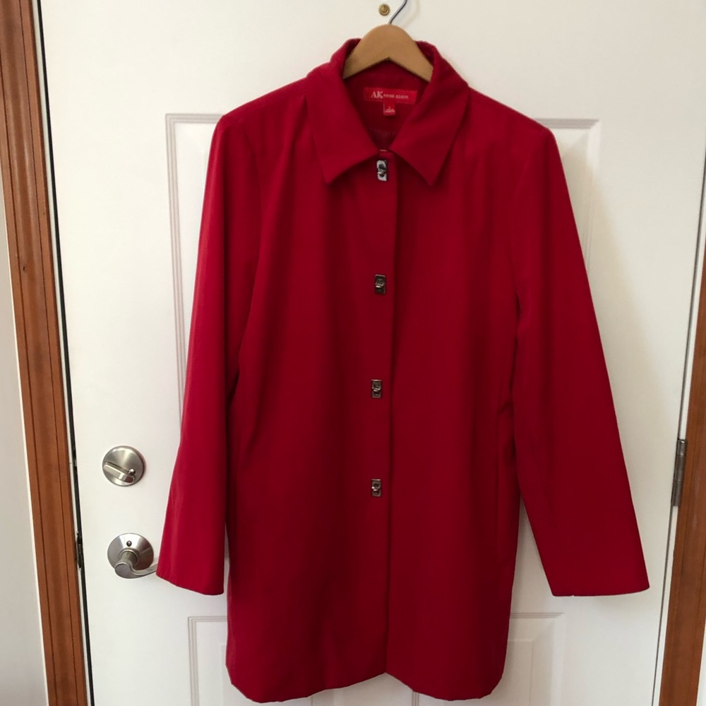 💕Host Pick - Anne Klein Raincoat W/Silver Tone Twist Buttons